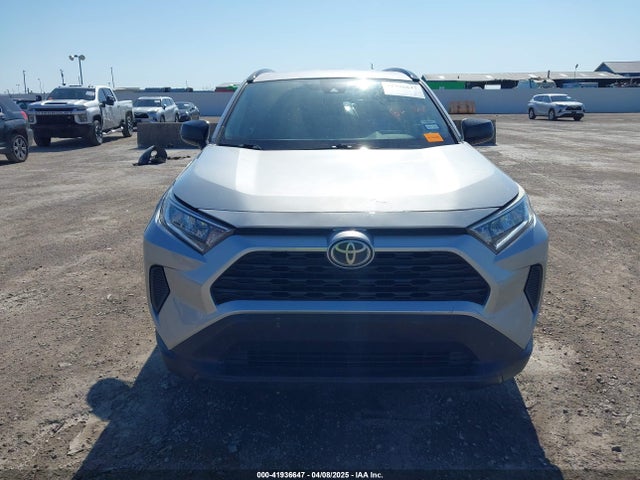 JTMH1RFV3LD060097 Toyota RAV4 LE