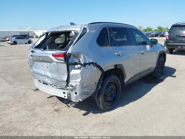 JTMH1RFV3LD060097 Toyota RAV4 LE