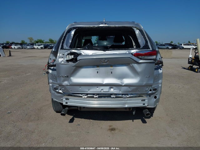 JTMH1RFV3LD060097 Toyota RAV4 LE