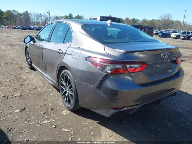 4T1G11AK0NU042777 Toyota CAMRY SE