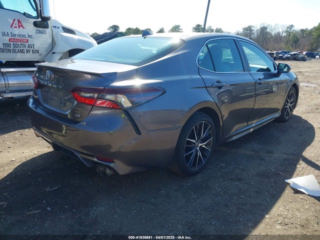 4T1G11AK0NU042777 Toyota CAMRY SE