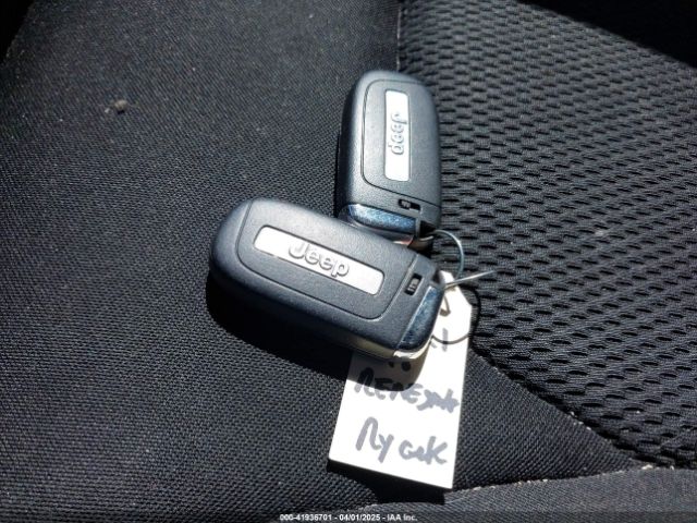 ZACCJBBB7JPJ45677 Jeep Renegade Altitude 4x4