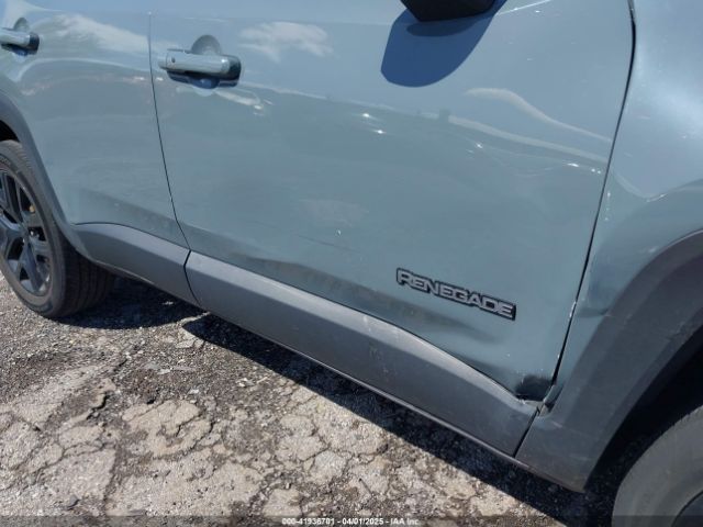 ZACCJBBB7JPJ45677 Jeep Renegade Altitude 4x4