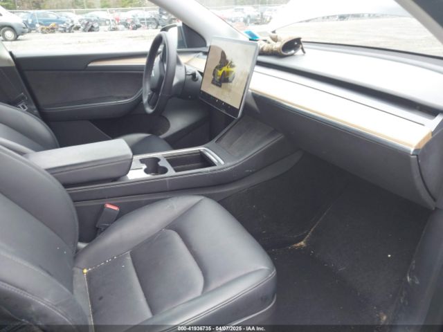 7SAYGDEE5NA016892 Tesla Model Y Long Range Dual Motor All-wheel Drive