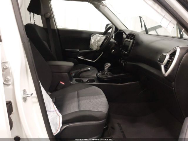 KNDJ23AU5R7897807 KIA SOUL LX