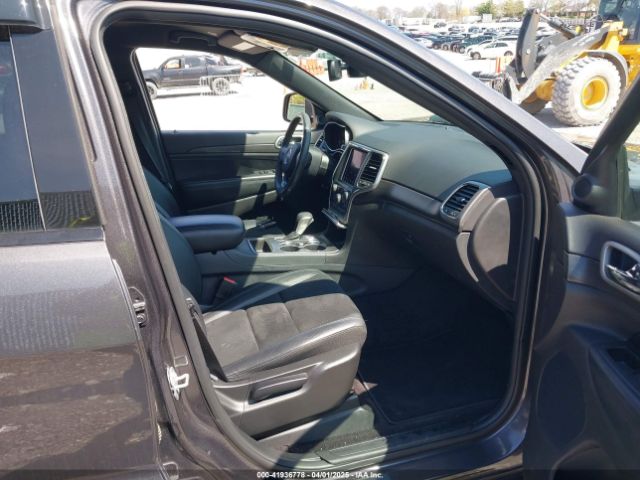 1C4RJFAG1JC458035 Jeep Grand Cherokee Altitude 4x4