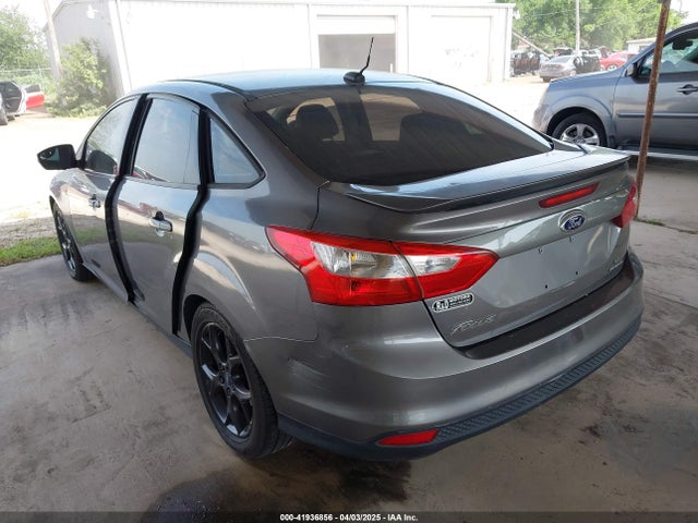 1FADP3F24EL122993 Ford FOCUS SE
