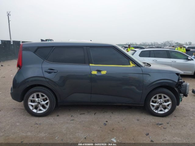 KNDJ23AU1N7810608 KIA SOUL LX