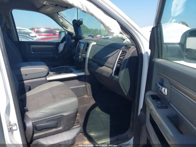 1C6RR7LT2JS329940 RAM 1500 Lone Star  4x4 5'7 Box