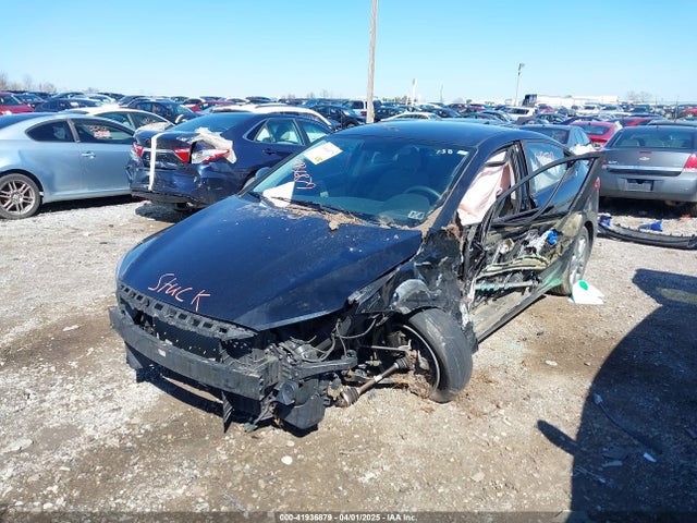 KMHD84LF1HU384887 Hyundai ELANTRA SE
