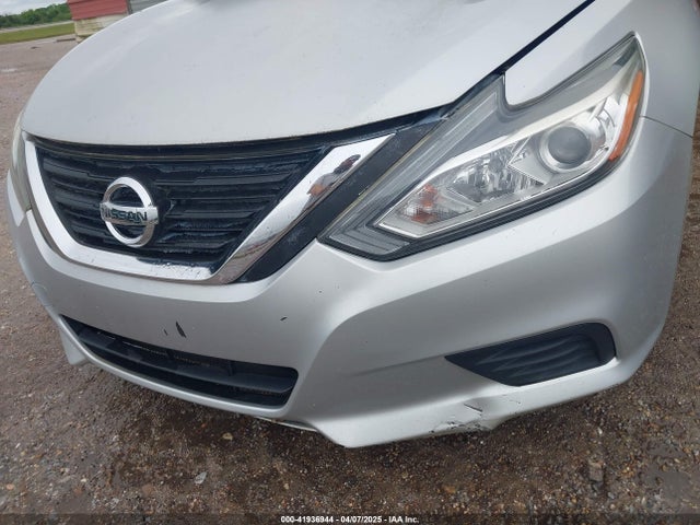 1N4AL3AP5HC482165 Nissan Altima 2.5 S
