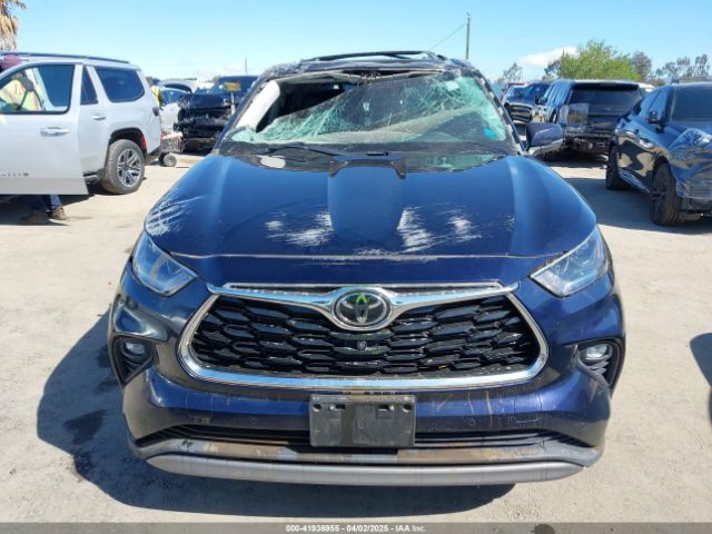 5TDFZRAH6NS126800 Toyota Highlander Platinum