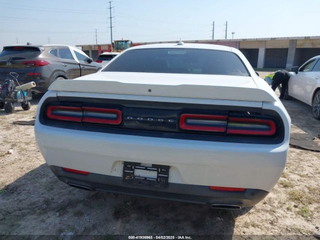 2C3CDZBG4FH761378 Dodge Challenger Sxt Plus