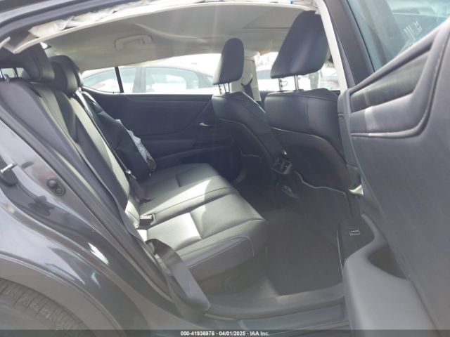 58ADA1C19RU054271 Lexus ES 300H
