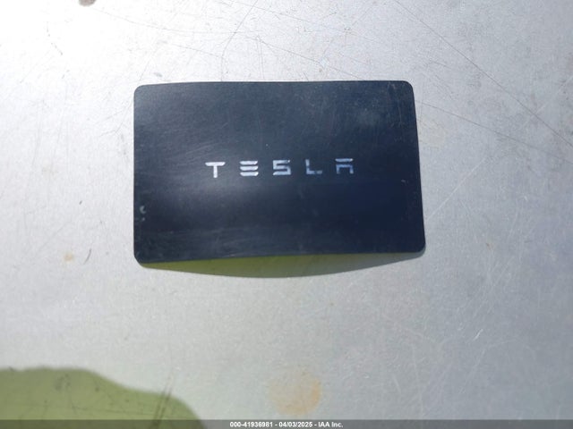 2023 TESLA MODEL Y 7SAYGDEFXPF589477 Photo 10