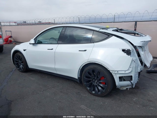 7SAYGDEFXPF589477 Tesla Model Y Performance Dual Motor All-wheel Drive