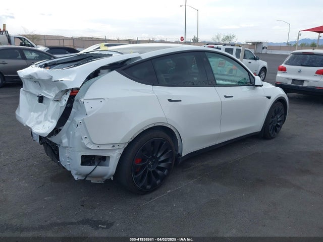 2023 TESLA MODEL Y 7SAYGDEFXPF589477 Photo 3