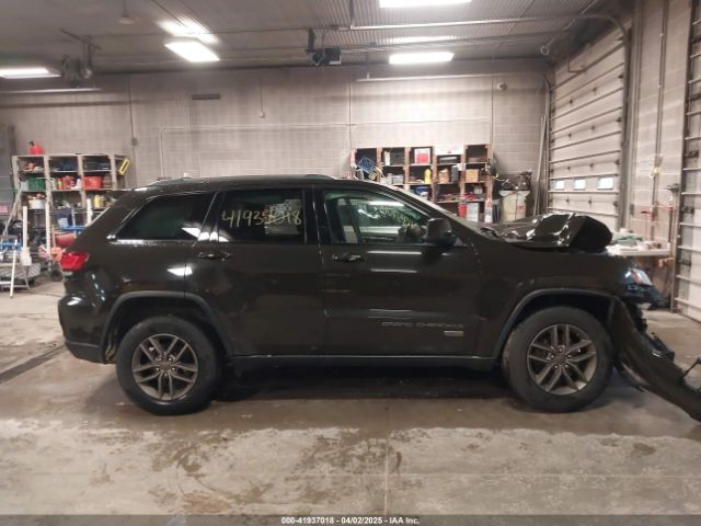 1C4RJFAG6HC654725 Jeep Grand Cherokee 75th Anniversary Edition 4x4
