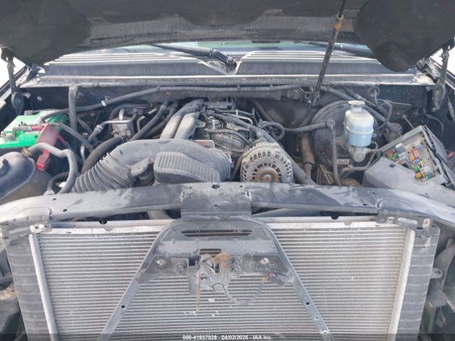 2010 CADILLAC ESCALADE ESV 1GYUKHEF8AR201854 Photo 9