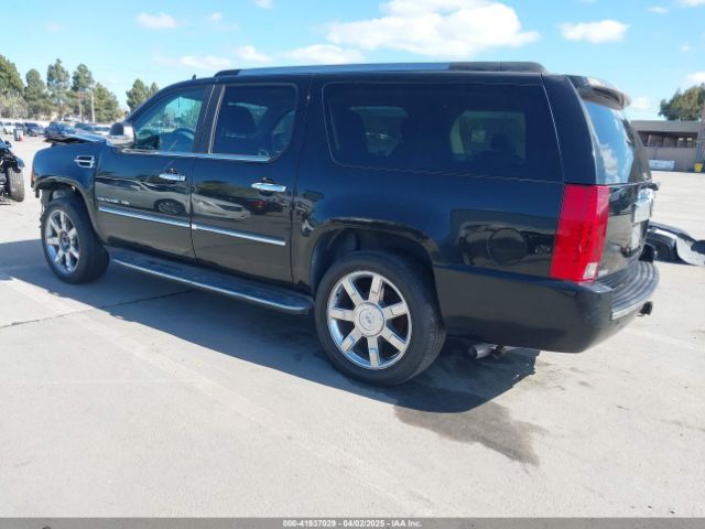 2010 CADILLAC ESCALADE ESV 1GYUKHEF8AR201854 Photo 2