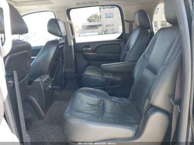 2010 CADILLAC ESCALADE ESV 1GYUKHEF8AR201854 Photo 7