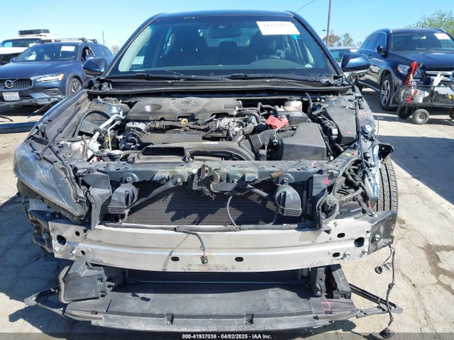 4T1B11HK4JU662283 Toyota CAMRY LE