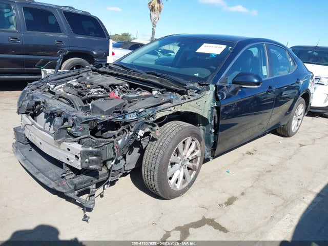 4T1B11HK4JU662283 Toyota CAMRY LE