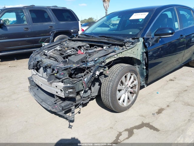 4T1B11HK4JU662283 Toyota CAMRY LE