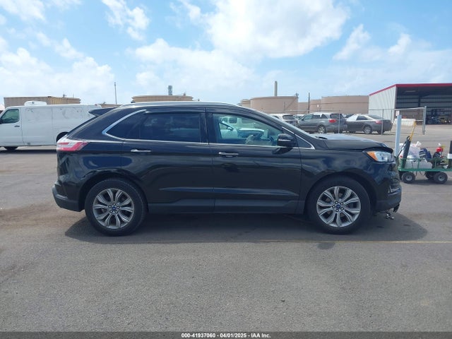 2FMPK3K98KBB22379 Ford Edge Titanium