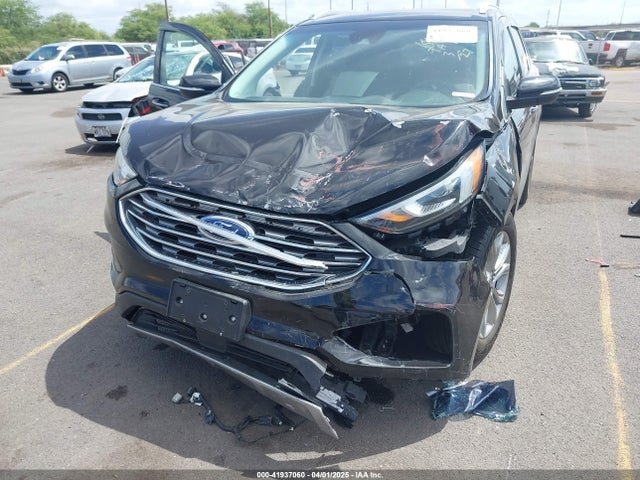 2FMPK3K98KBB22379 Ford Edge Titanium