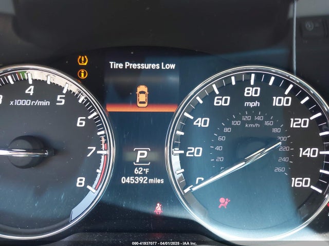 JH4KC1F51EC001557 Acura RLX