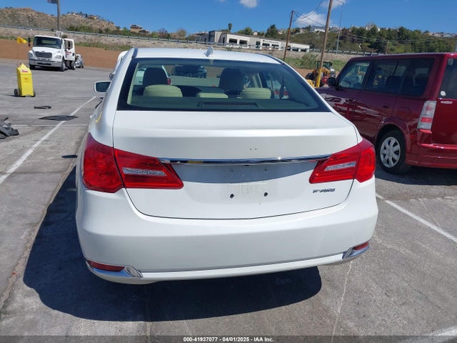 JH4KC1F51EC001557 Acura RLX