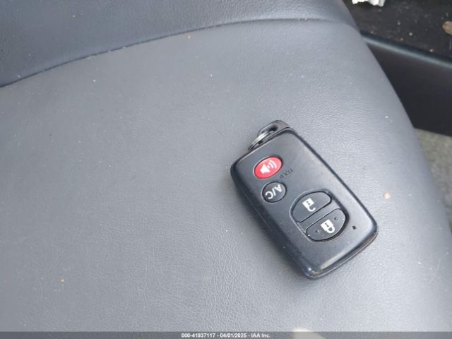 JTDKN3DU9F1875847 Toyota Prius Four