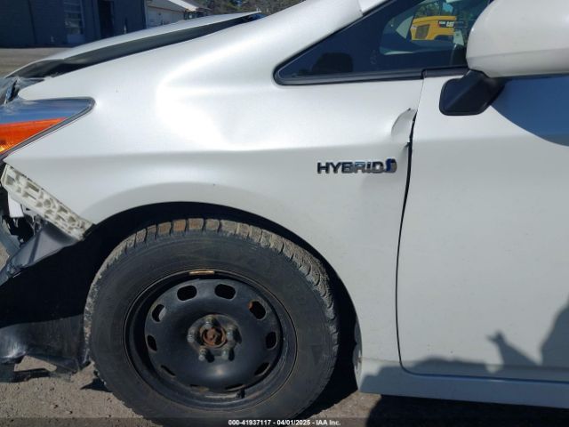 JTDKN3DU9F1875847 Toyota Prius Four