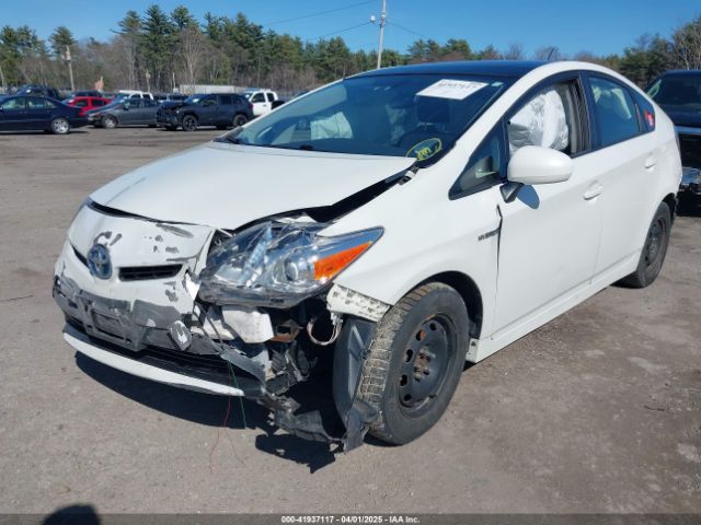 JTDKN3DU9F1875847 Toyota Prius Four
