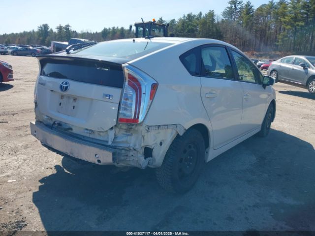 JTDKN3DU9F1875847 Toyota Prius Four