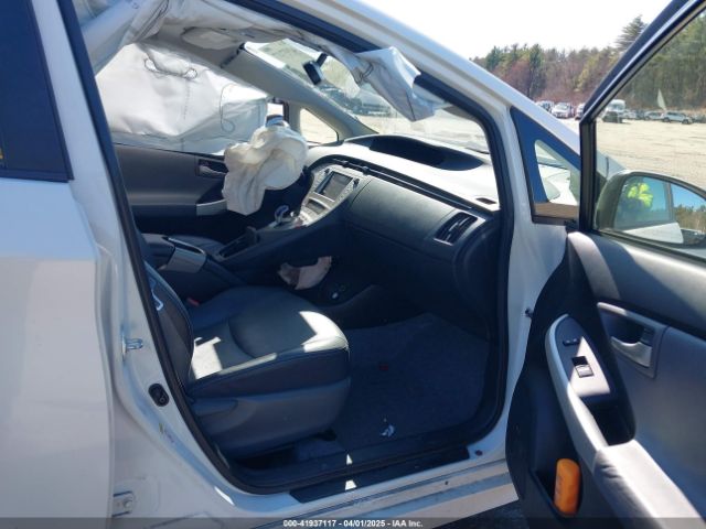 JTDKN3DU9F1875847 Toyota Prius Four