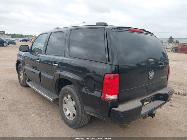 2005 CADILLAC ESCALADE 1GYEC63TX5R203156 Photo 2