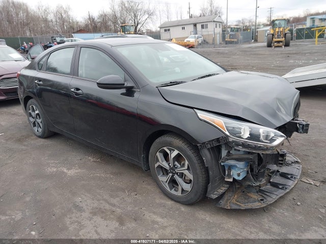 3KPF24AD1ME270655 KIA Forte Lxs