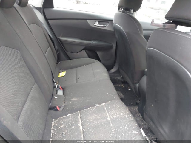 3KPF24AD1ME270655 KIA Forte Lxs