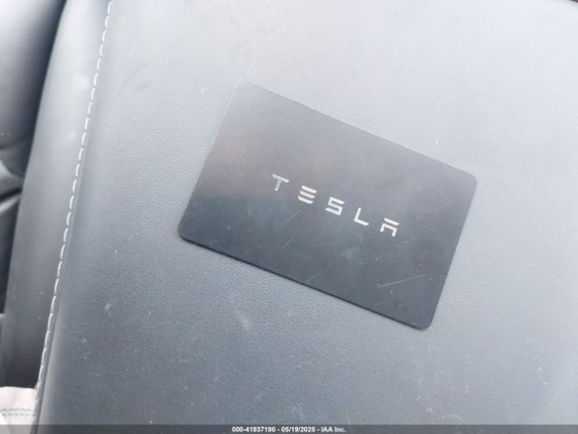 2024 TESLA MODEL Y 7SAYGDEE5RA230464 Photo 10