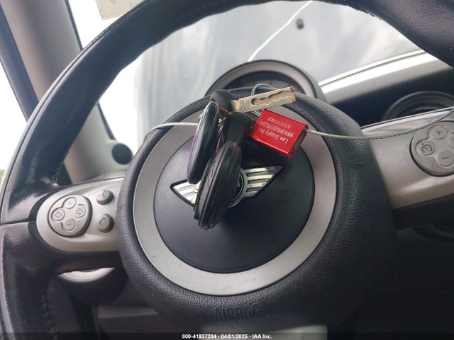 2009 MINI COOPER WMWMF33559TU70378 Photo 10