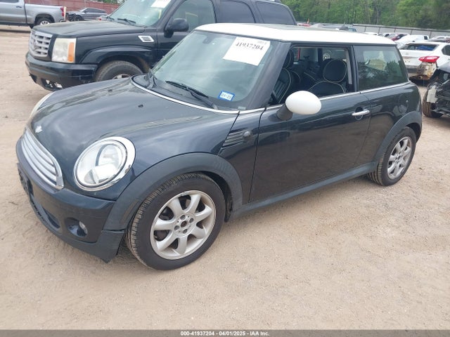 2009 MINI COOPER WMWMF33559TU70378 Photo 1