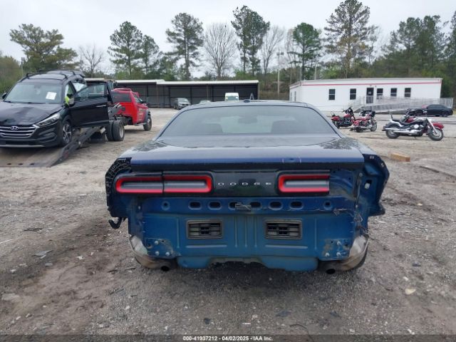 2C3CDZAG8FH717658 Dodge Challenger Sxt