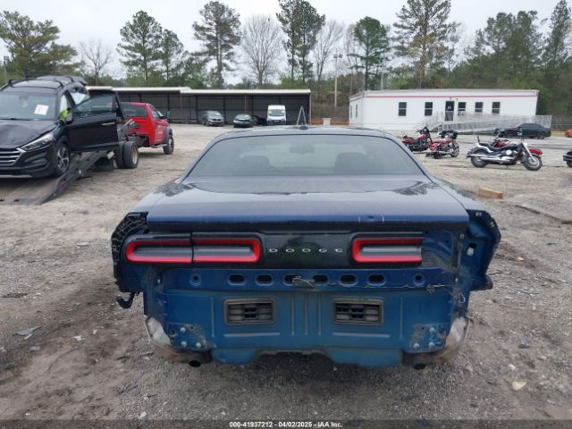 2C3CDZAG8FH717658 Dodge Challenger Sxt