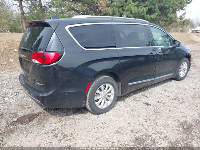 2018 CHRYSLER PACIFICA HYBRID 2C4RC1N71JR230065 Photo 3