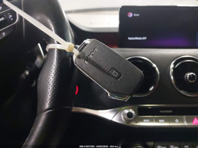 KNAE45LC9N6106302 KIA Stinger Gt1