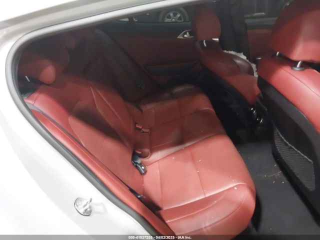 KNAE45LC9N6106302 KIA Stinger Gt1