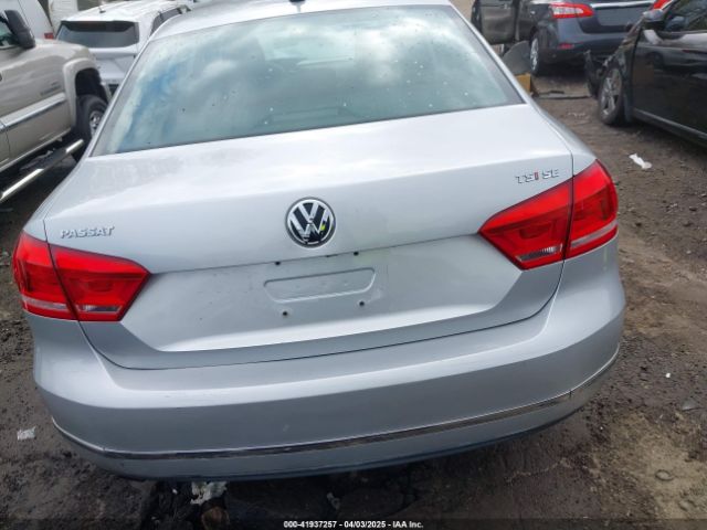1VWBT7A35FC050110 Volkswagen Passat 1.8t Se