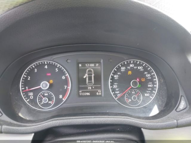 1VWBT7A35FC050110 Volkswagen Passat 1.8t Se